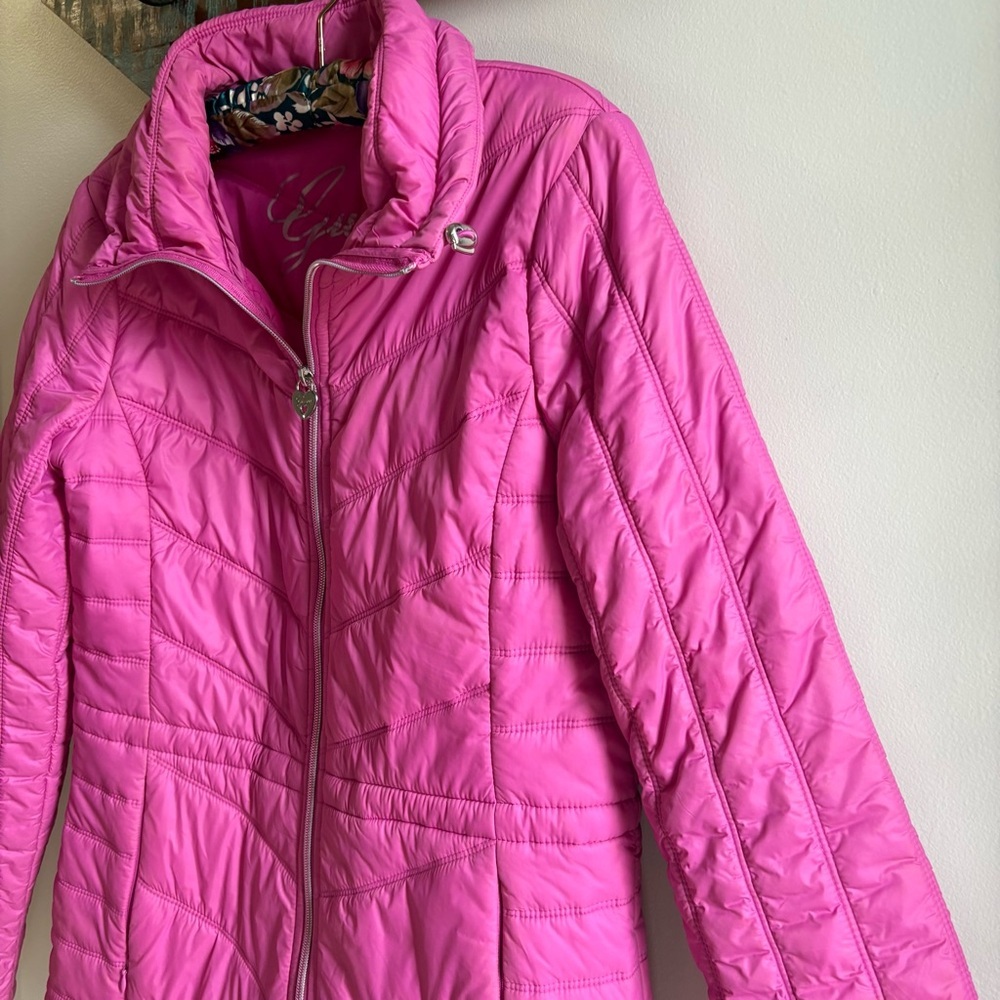 Guess pink quilted puffer jacket Women’s size Small - Picture 6 of 13